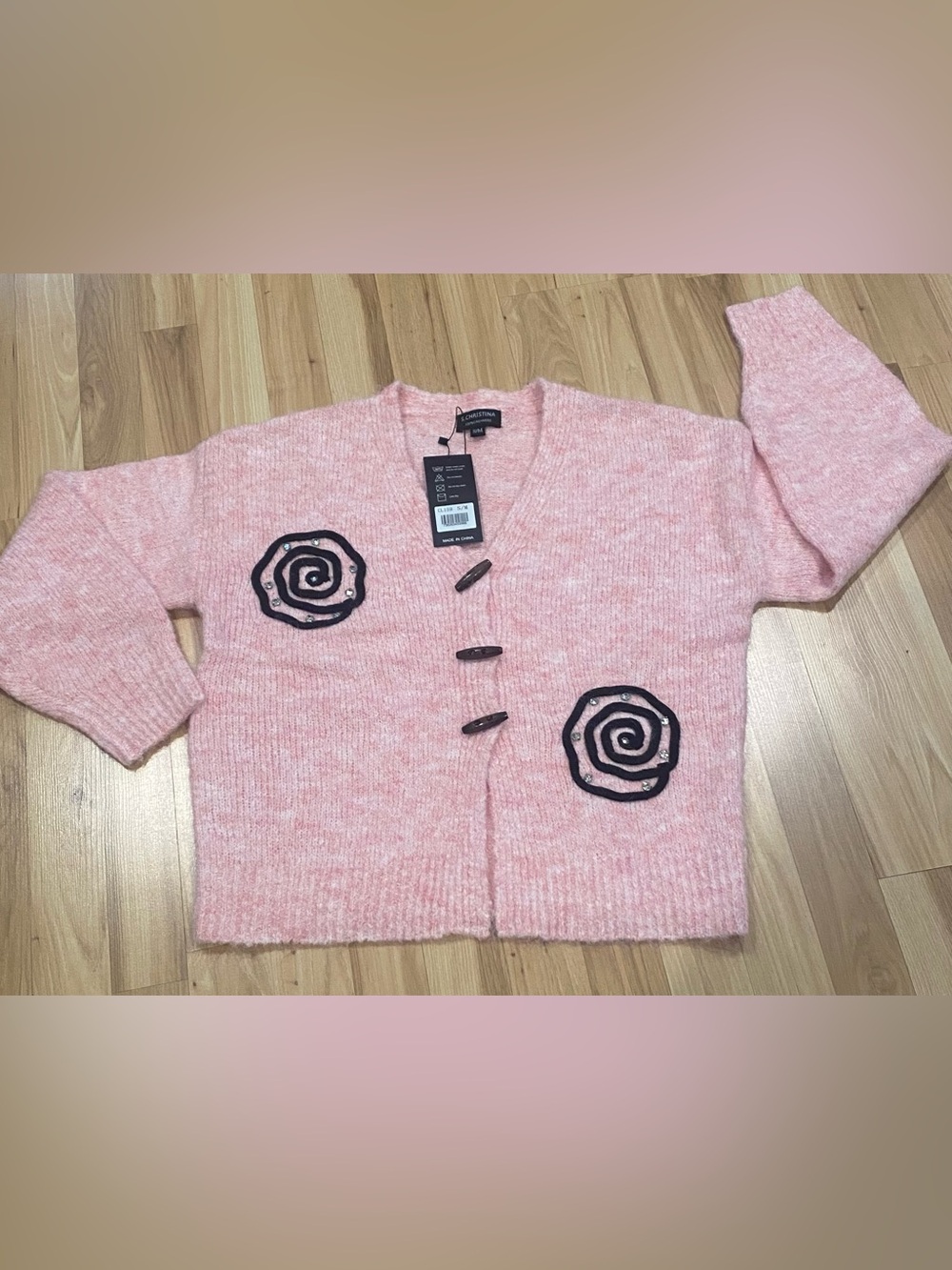 100% Cashmere Pink Spiral Accent V-Neck Sweater Cardigan. NWT PTP 21